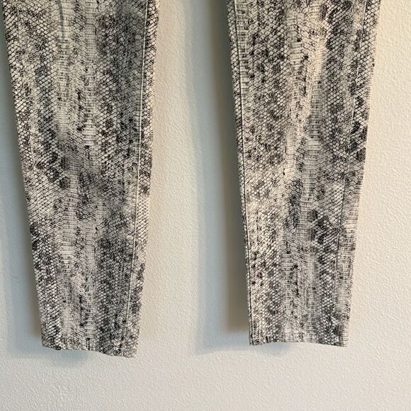 The Kooples Skin White Snake Print Pants Jeans Size 28 - Picture 4 of 11